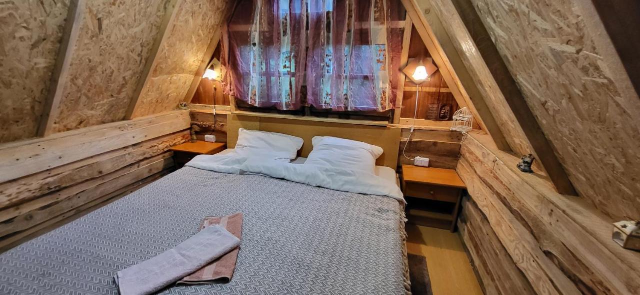 Altana Letnia Nr2 - Herbergerowka Agroturystyka Na Wsi Sloszow Exterior foto